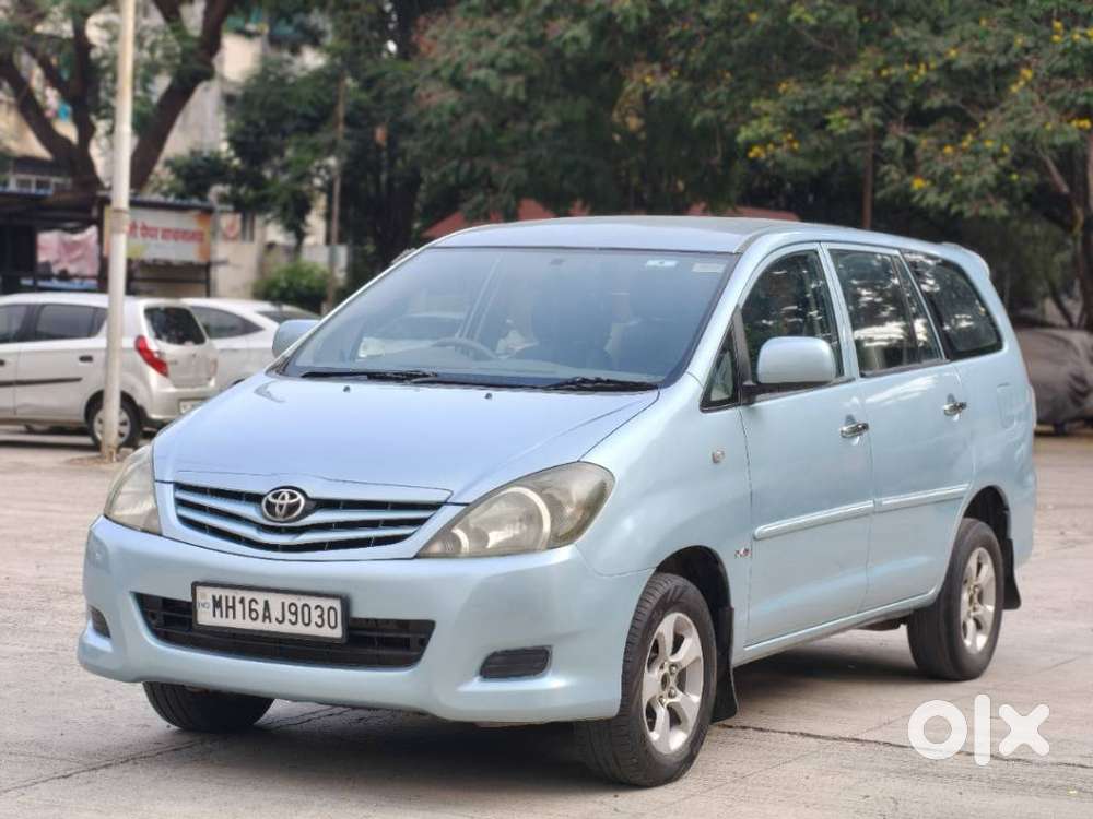 Toyota Innova 2.5 G (diesel) 8 Seater Bs Iv, 2011, Diesel