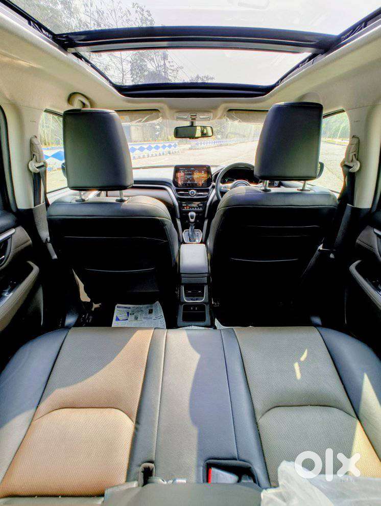 Toyota Urban Cruiser Hyryder 1.5 V Hybrid, 2025, Petrol