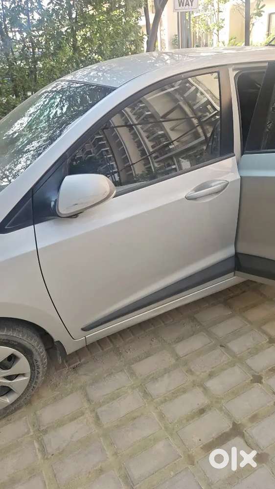 Hyundai Xcent 2015 Petrol 780000 Km Driven