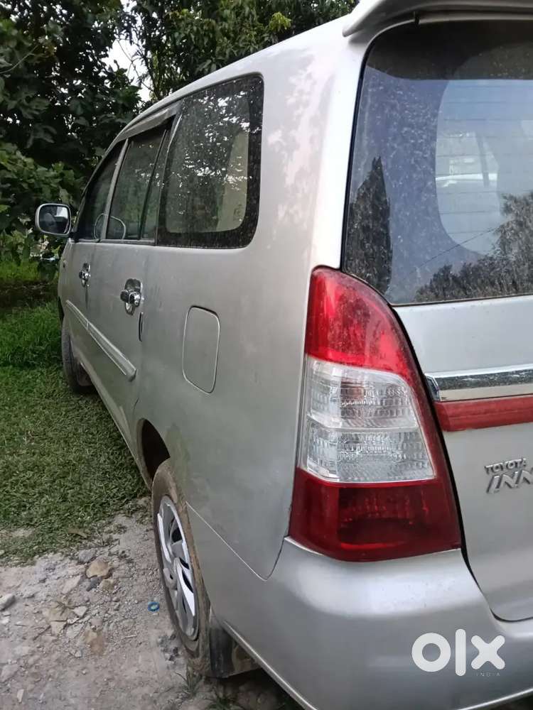 Toyota Innova 2.5 G 2011 Last Diesel
