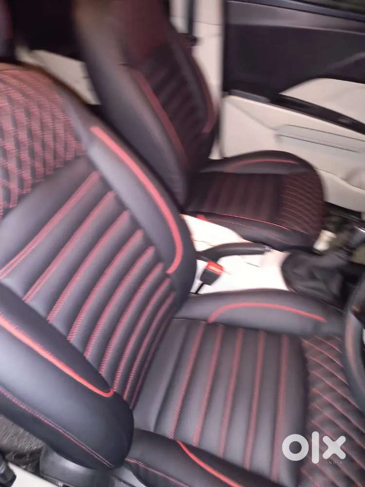 Mahindra Xuv300 1.2 W6 Petrol 2023