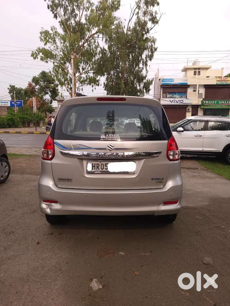 Maruti Suzuki Ertiga Diesel 2017 Anniversary Edition Hybrid