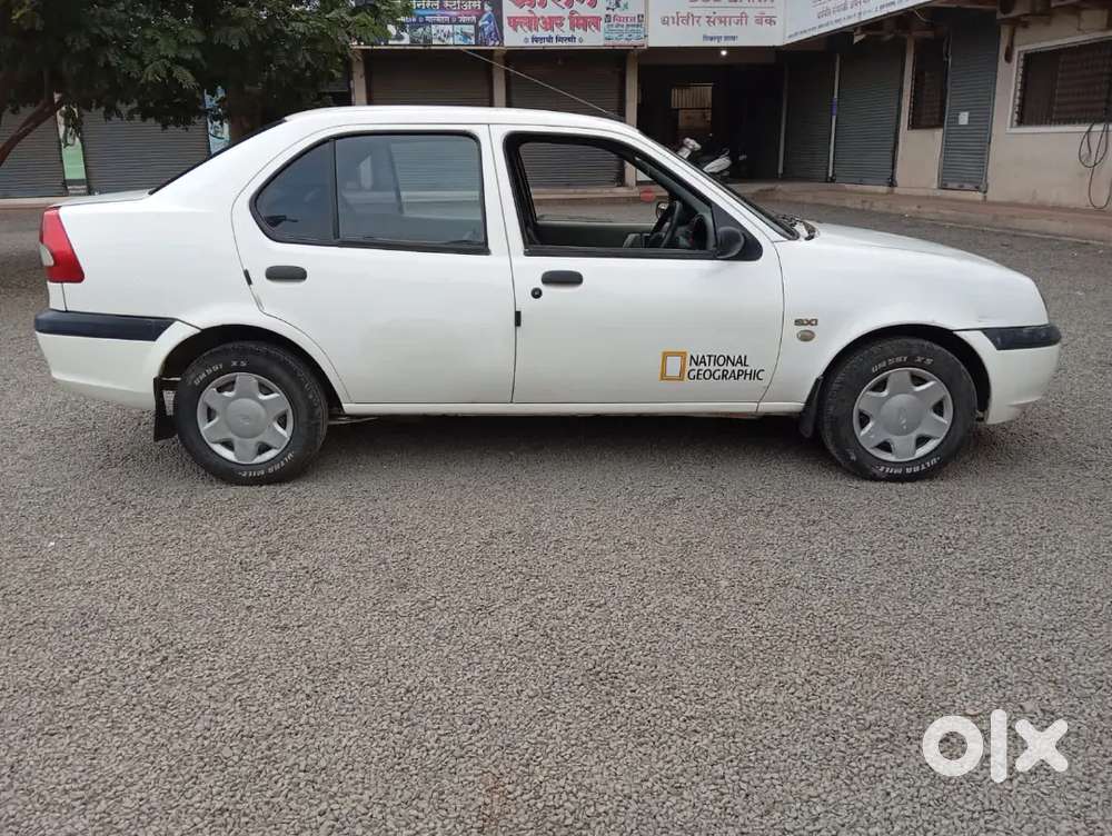 Ford Ikon Pure Petrol 2004 Model