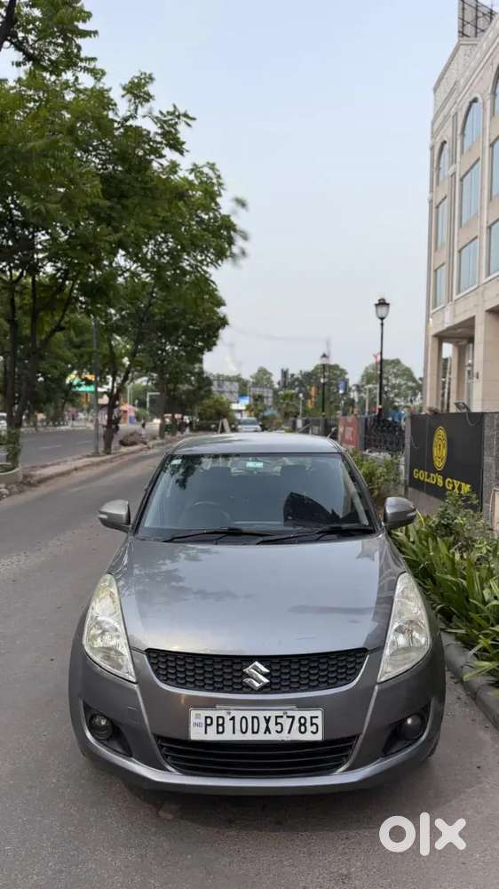 Maruti Suzuki Swift 2012 Diesel 97000 Km Driven