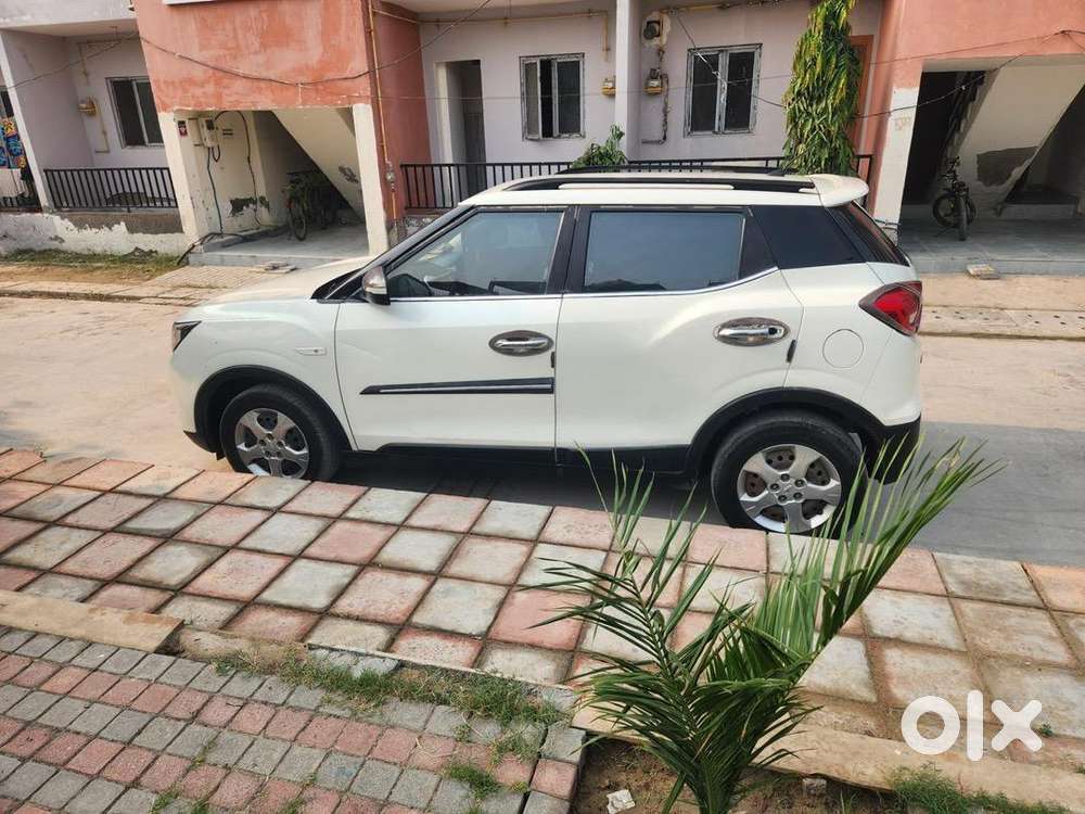 Mahindra Petrol Car 2020