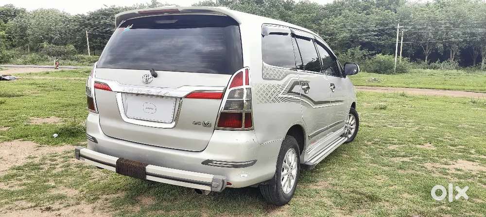 Toyota Innova 2013/14 Reg Diesel 260000 Km Driven Showroom Track