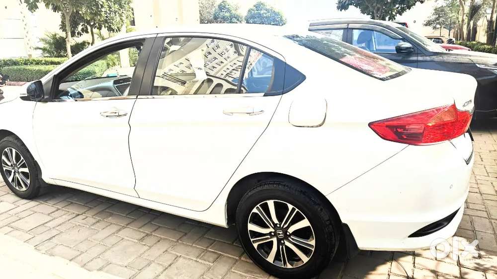 Single Owner-honda City 2022 Petrol 67000 Km Driven