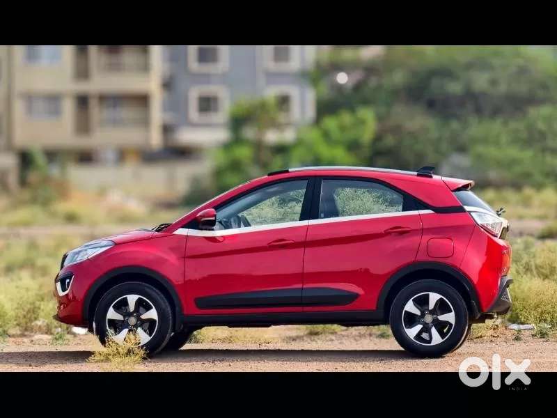 Tata Nexon 1.2 Revotron Xza Plus, 2019, Petrol