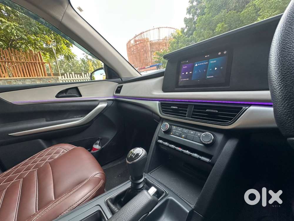 Mahindra Xuv700 Petrol 2023