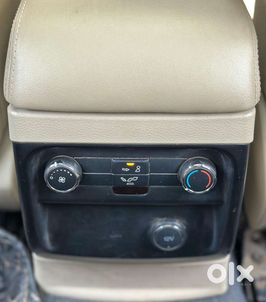 Ford Endeavour 3.2 Titanium At 4x4, 2016, Diesel