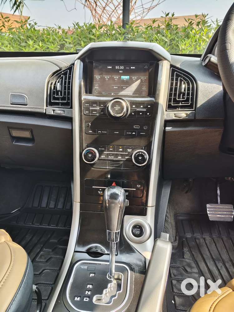 Mahindra Xuv500 W11 Option At, 2021, Diesel