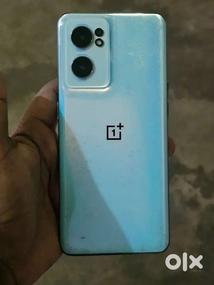Selling Oneplus Nord CE 2 5g