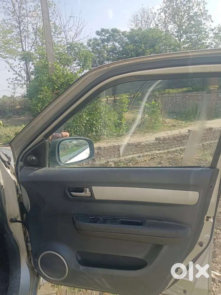 Maruti Suzuki Swift 2012
