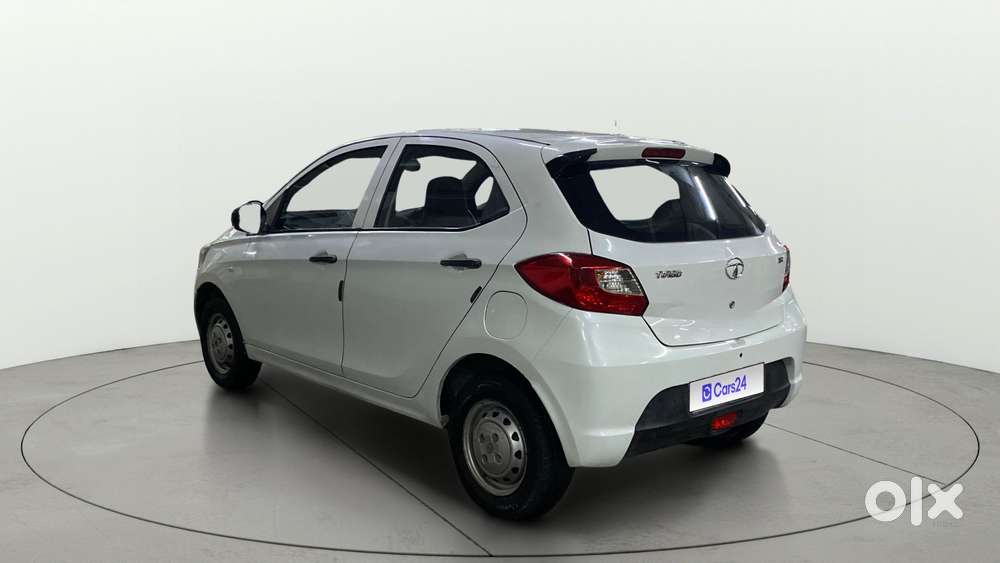 Tata Tiago 1.2 Revotron Xm, 2018, Petrol