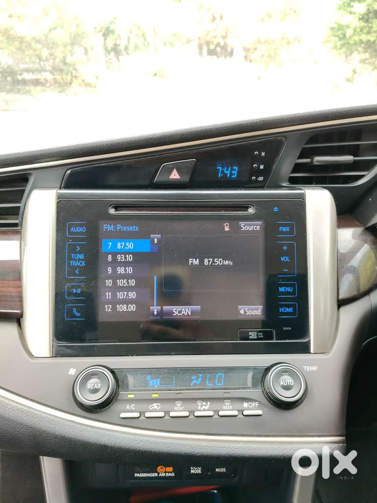 Toyota Innova Crysta 2.7 V, 2018, Petrol