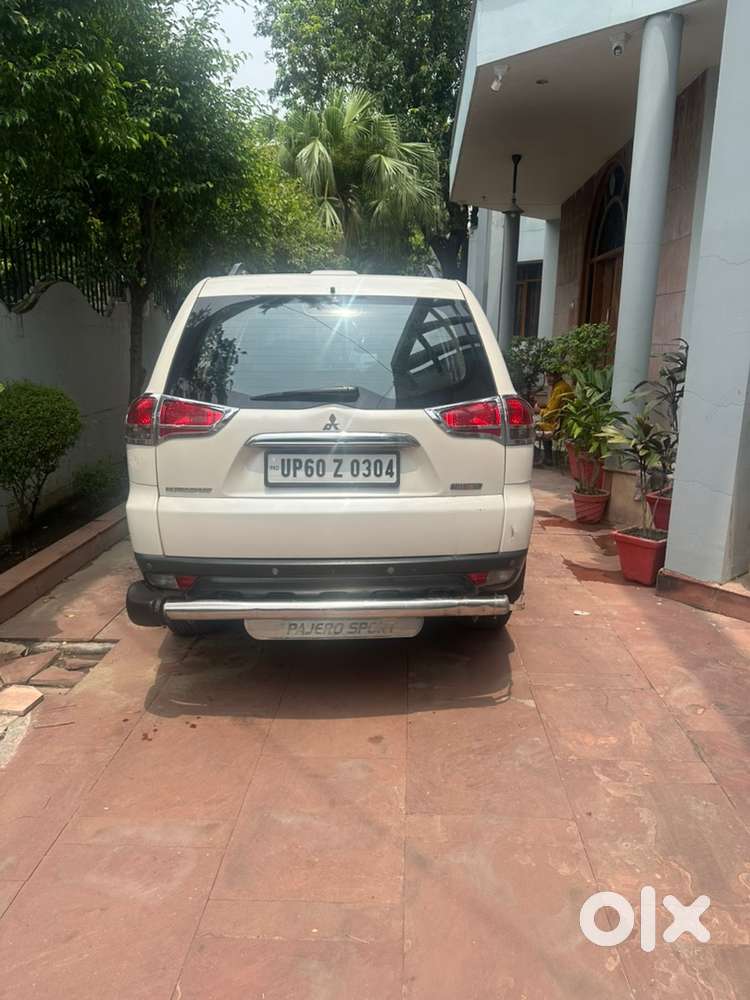 Mitsubishi Pajero Sport 2015