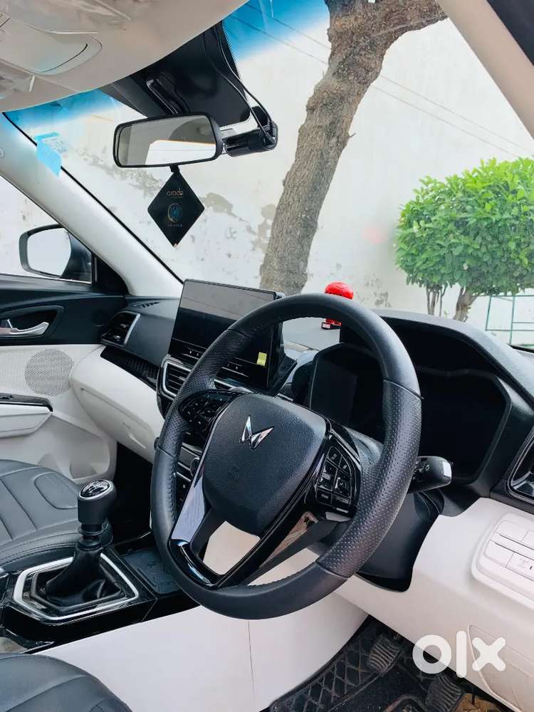 Mahindra Xuv 3xo 2025