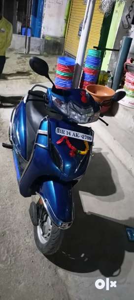 Olx old online scooty