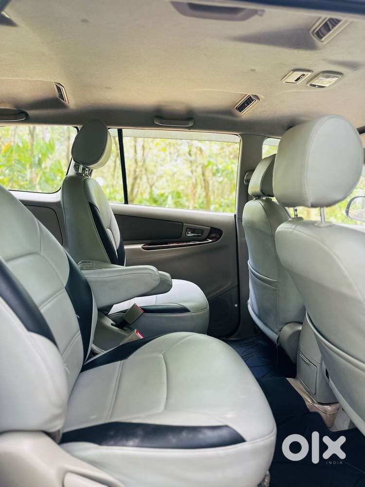 Toyota Innova 2.5 Vx 7 Str Bs-iii, 2012, Diesel