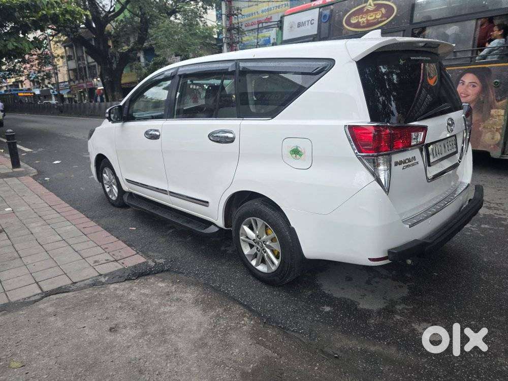 Toyota Innova Crysta 2.8z Automatic, 2017, Diesel