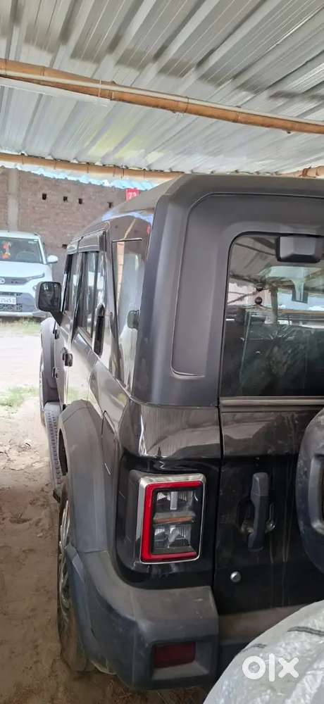 Mahindra Thar Roxx Petrol 2026