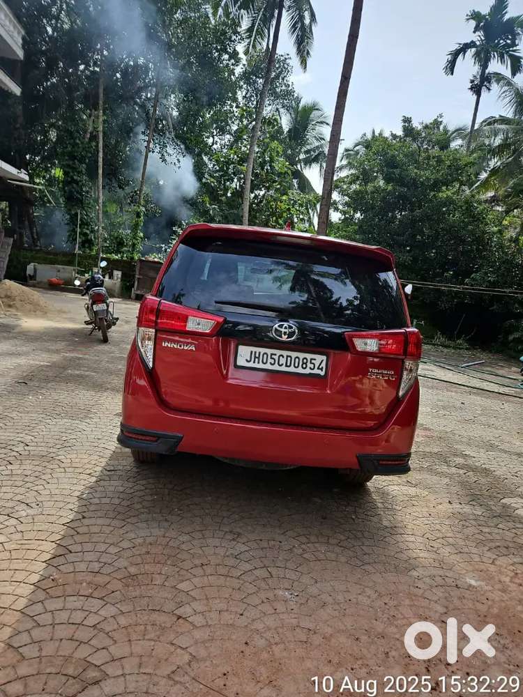 Toyota Innova Crysta 2.8 At 2018