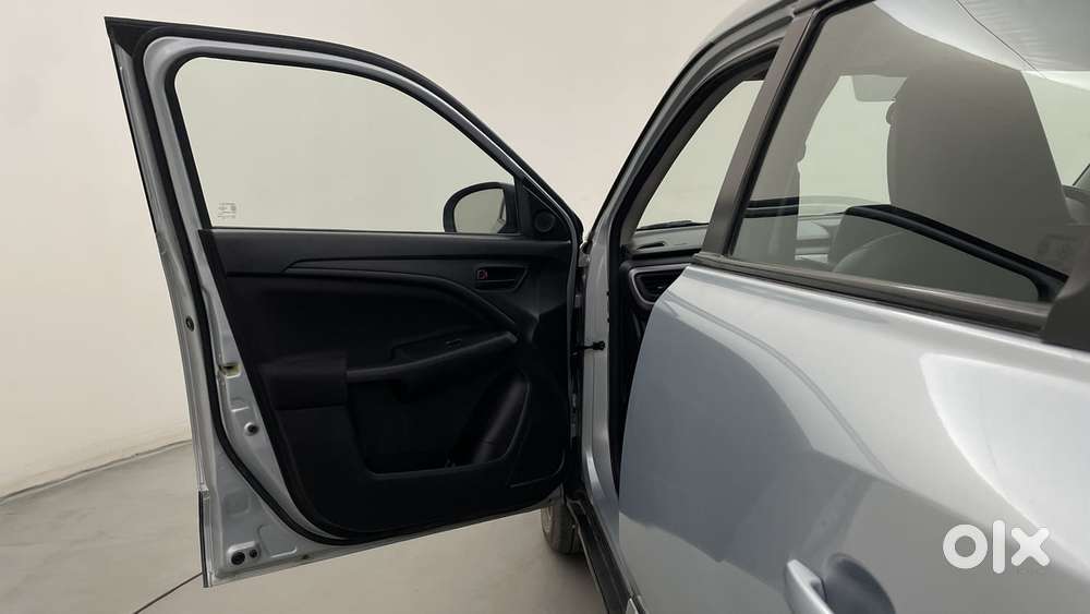 Maruti Suzuki Brezza Vxi At, 2023, Petrol