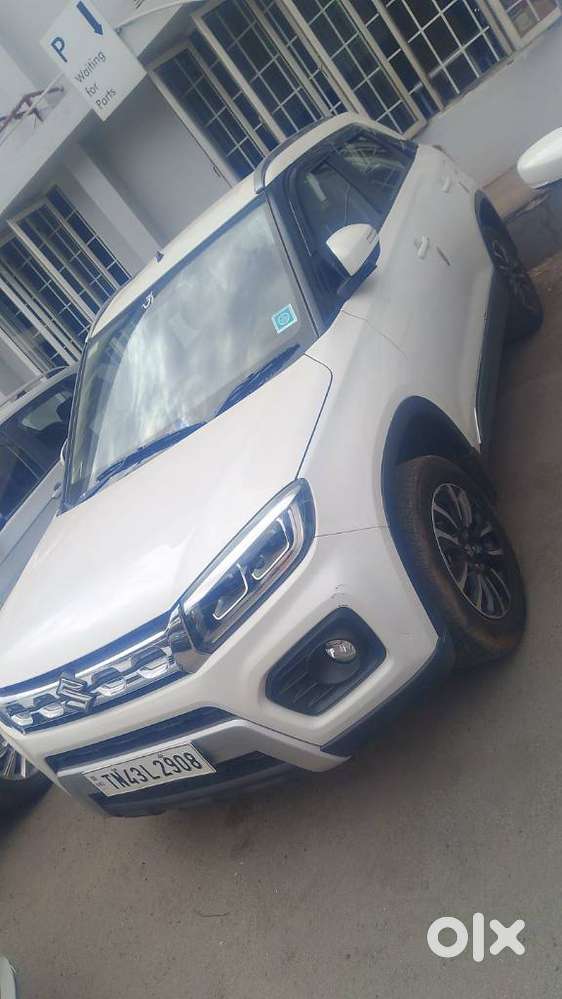 Maruti Suzuki Brezza 1.5 Zxi Smart Hybrid, 2020, Petrol