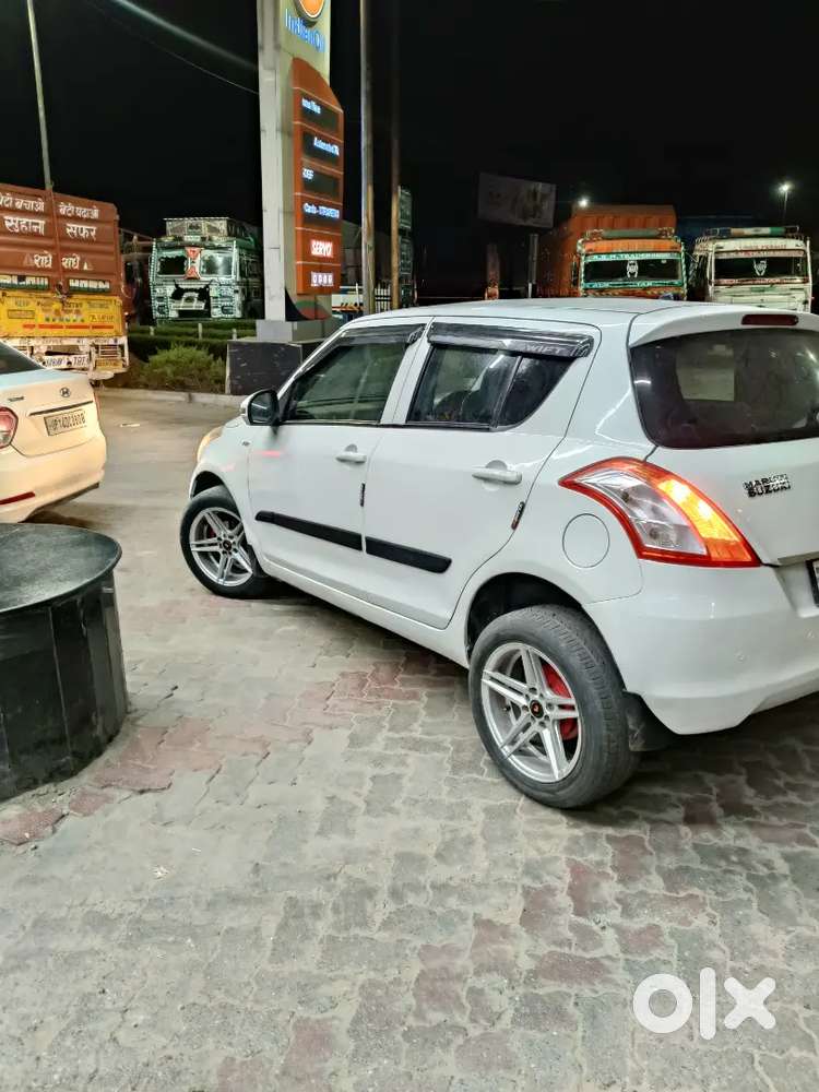 Maruti Suzuki Swift 2014 Cng & Hybrids 82000 Km Driven