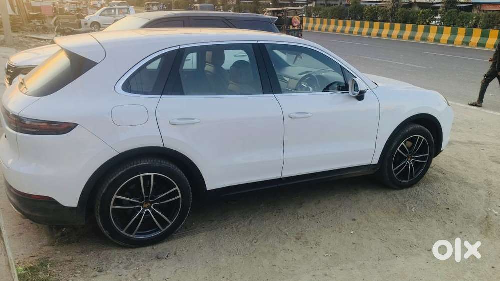 Porsche Cayenne Platinum Edition, 2020, Petrol