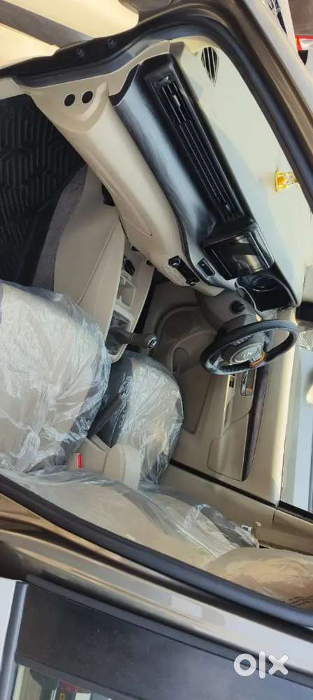 Ertiga Smart Hybrid Zxi (0) 1.5l, 2025 Petrol 925 Km Driven