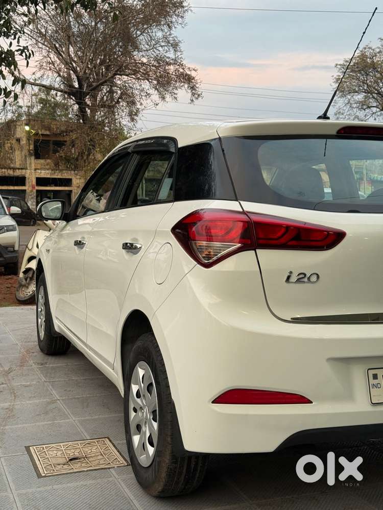 Hyundai New I20 2018 Petrol 40000 Km Driven