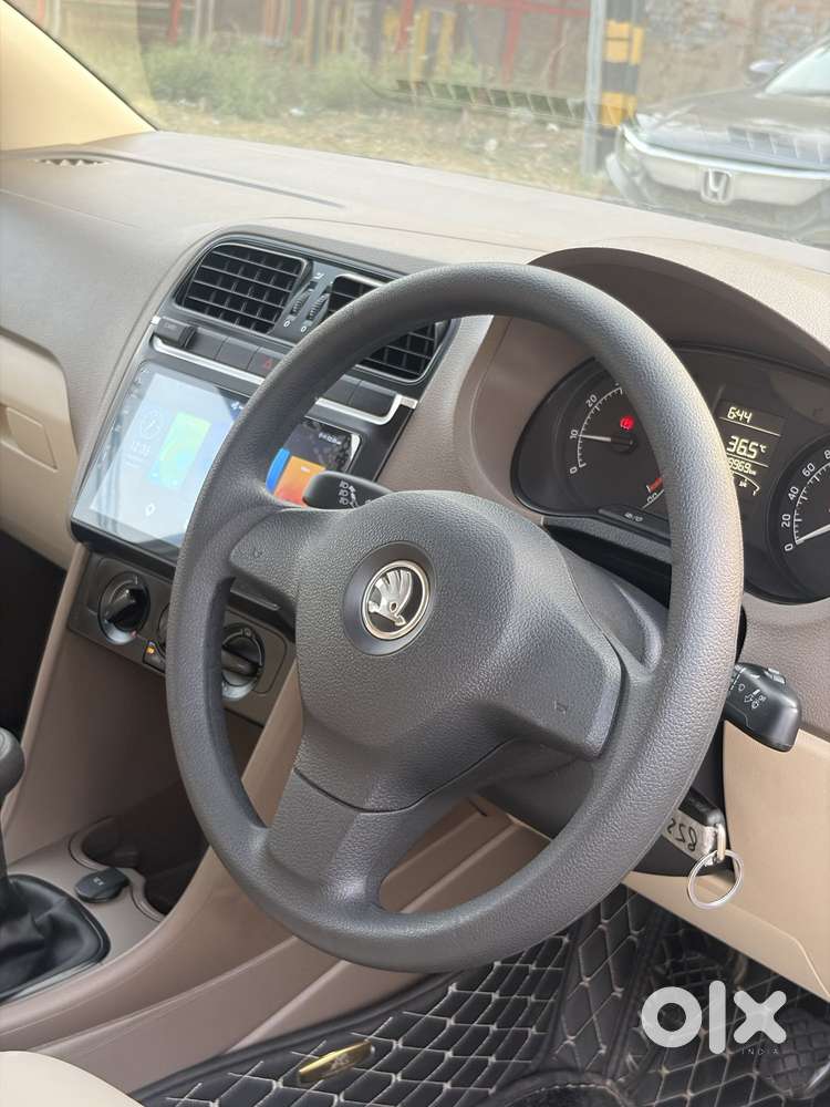 Skoda Rapid 1.6 Mpi Active, 2015, Petrol