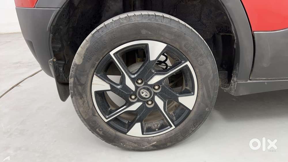 Tata Punch 1.2 Revotron Creative Dual Tone, 2022, Petrol