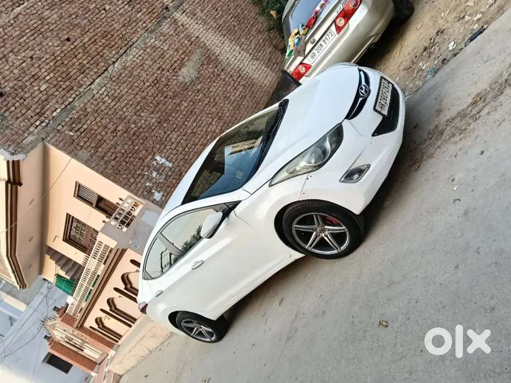 Hyundai Elantra 2014 Diesel 125000 Km Driven