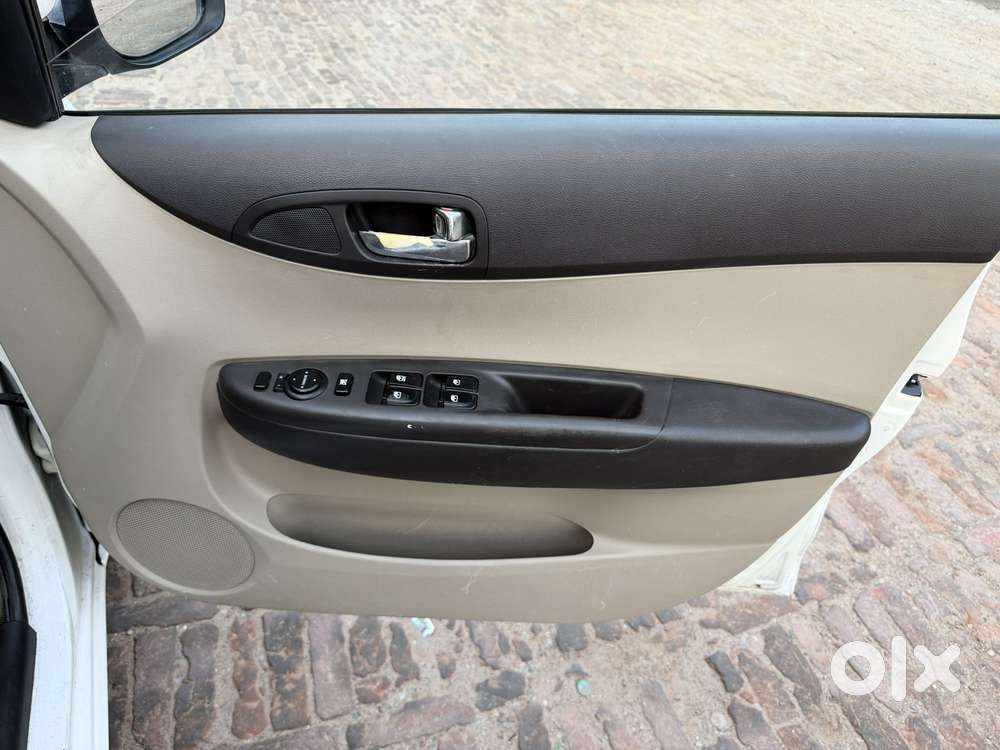 Hyundai I20 Sportz 1.2 Bs-iv, 2012, Petrol