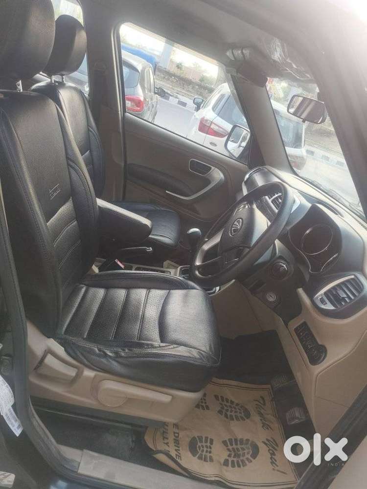 Mahindra Tuv 300 Mhawk100 T8, 2016, Diesel