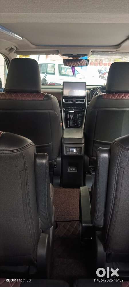 Toyota Innova Hycross 2.0 Vx (o) Hybrid 7 Str, 2023, Petrol