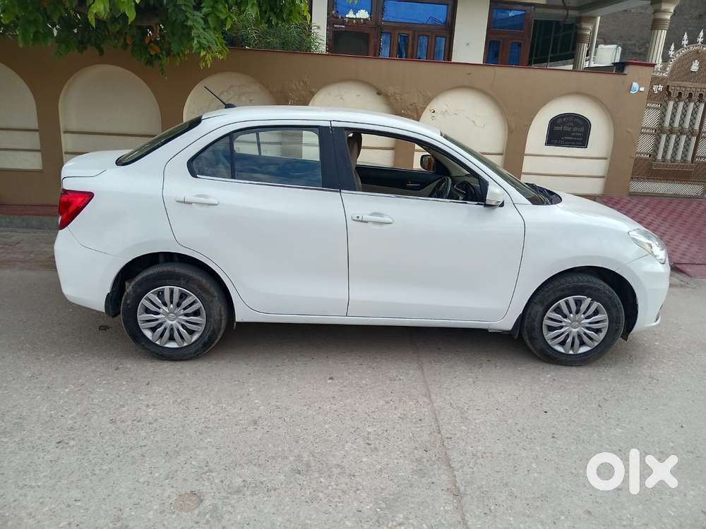 Maruti Suzuki Dzire 1.2 Vxi, 2023, Petrol