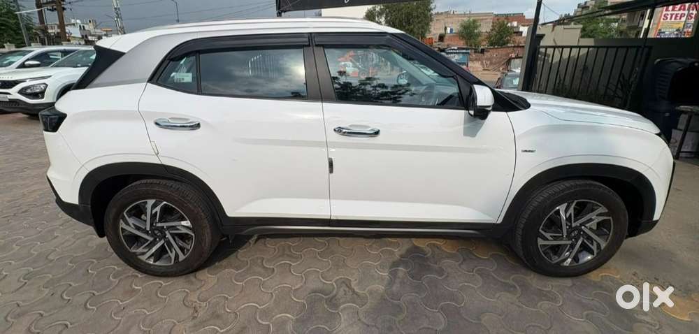 Hyundai Creta 1.5 Sx (o) Ivt Petrol, 2025, Petrol