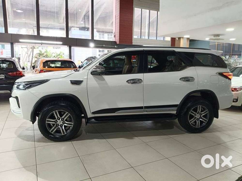 Toyota Fortuner 4X2 AT 2.8 Diesel, 2024, Diesel