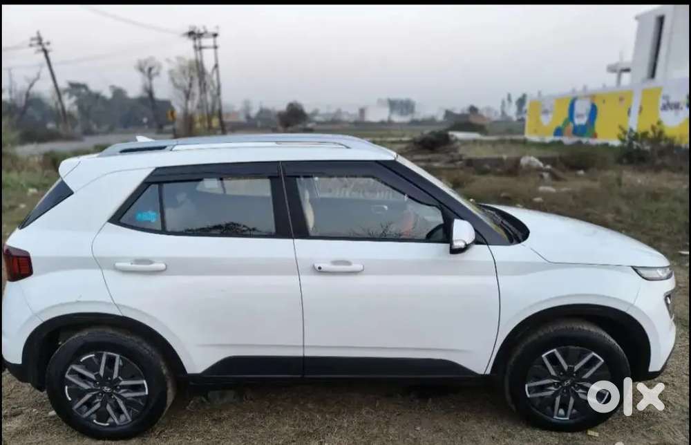 Hyundai Venue 2021 Petrol Good Condition