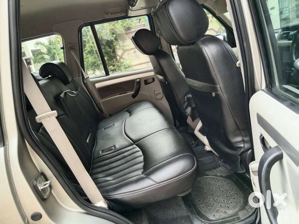 Mahindra Scorpio S10, 2015, Diesel