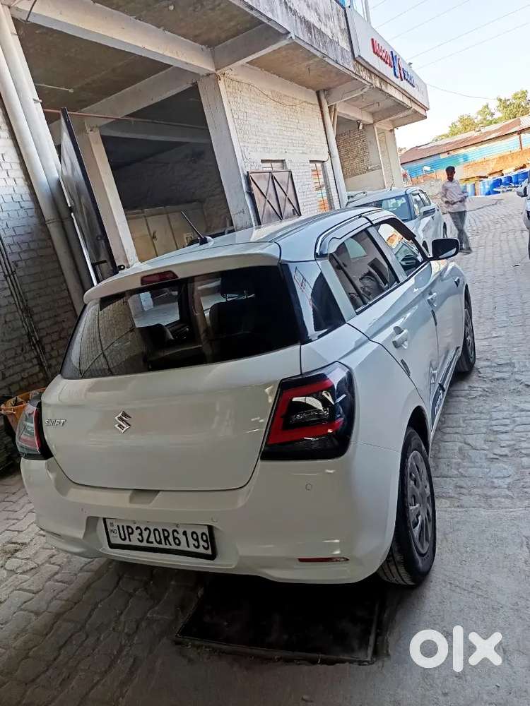Maruti Suzuki Swift Lxi 2025