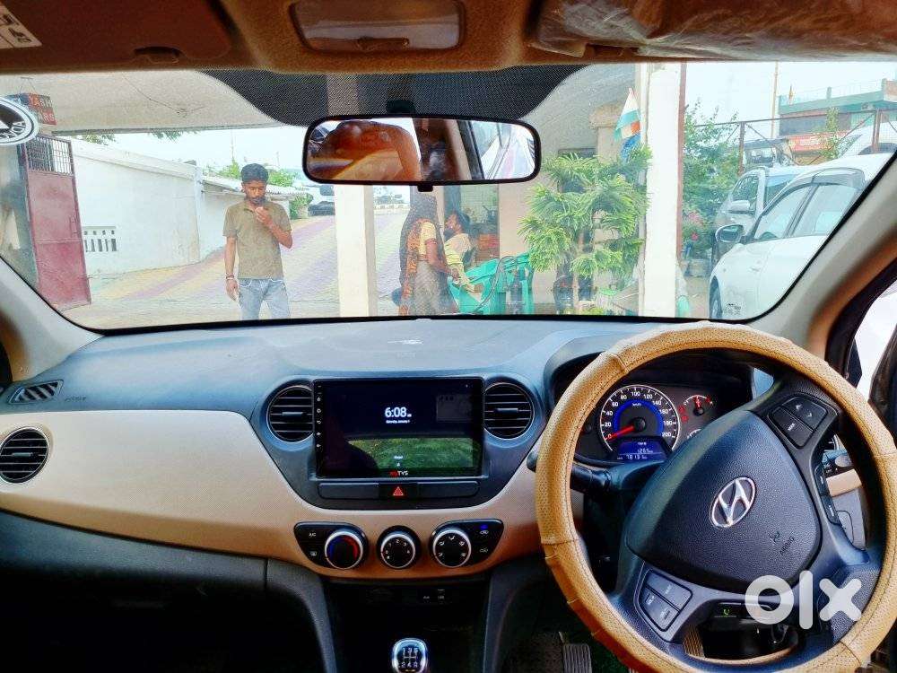 Hyundai I10 Sportz, 2017, Petrol