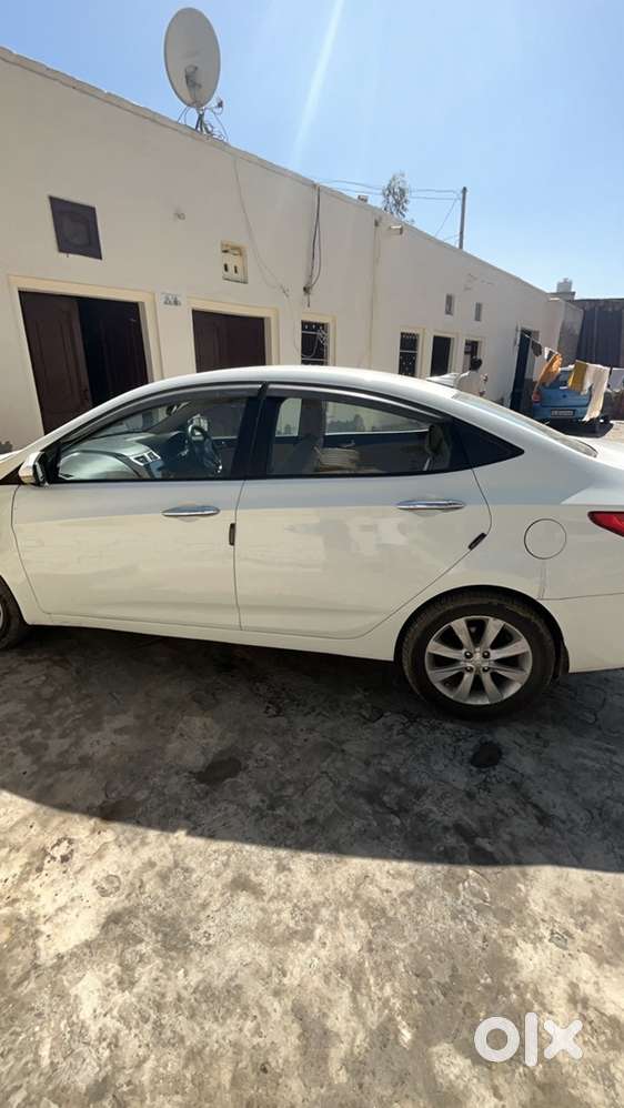 Hyundai New Verna 2013 Diesel Manual