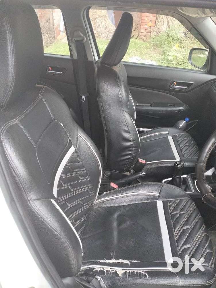 Maruti Suzuki Swift Vxi + Manual, 2022, Petrol