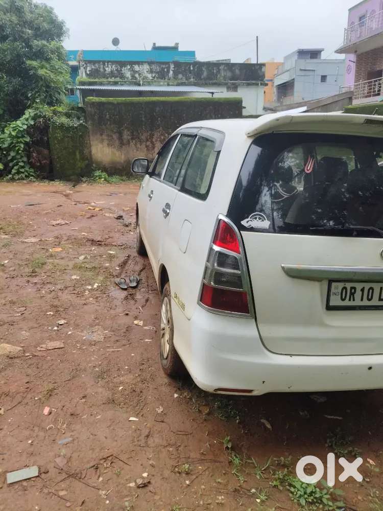 Toyota Innova 2012 Diesel Car