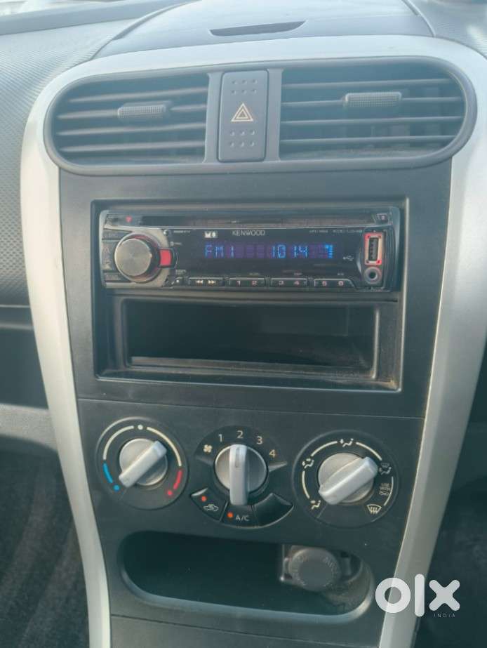 Maruti Suzuki Ritz Vxi, 2012, Petrol