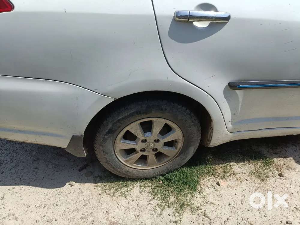 Maruti Suzuki Dzire 2011